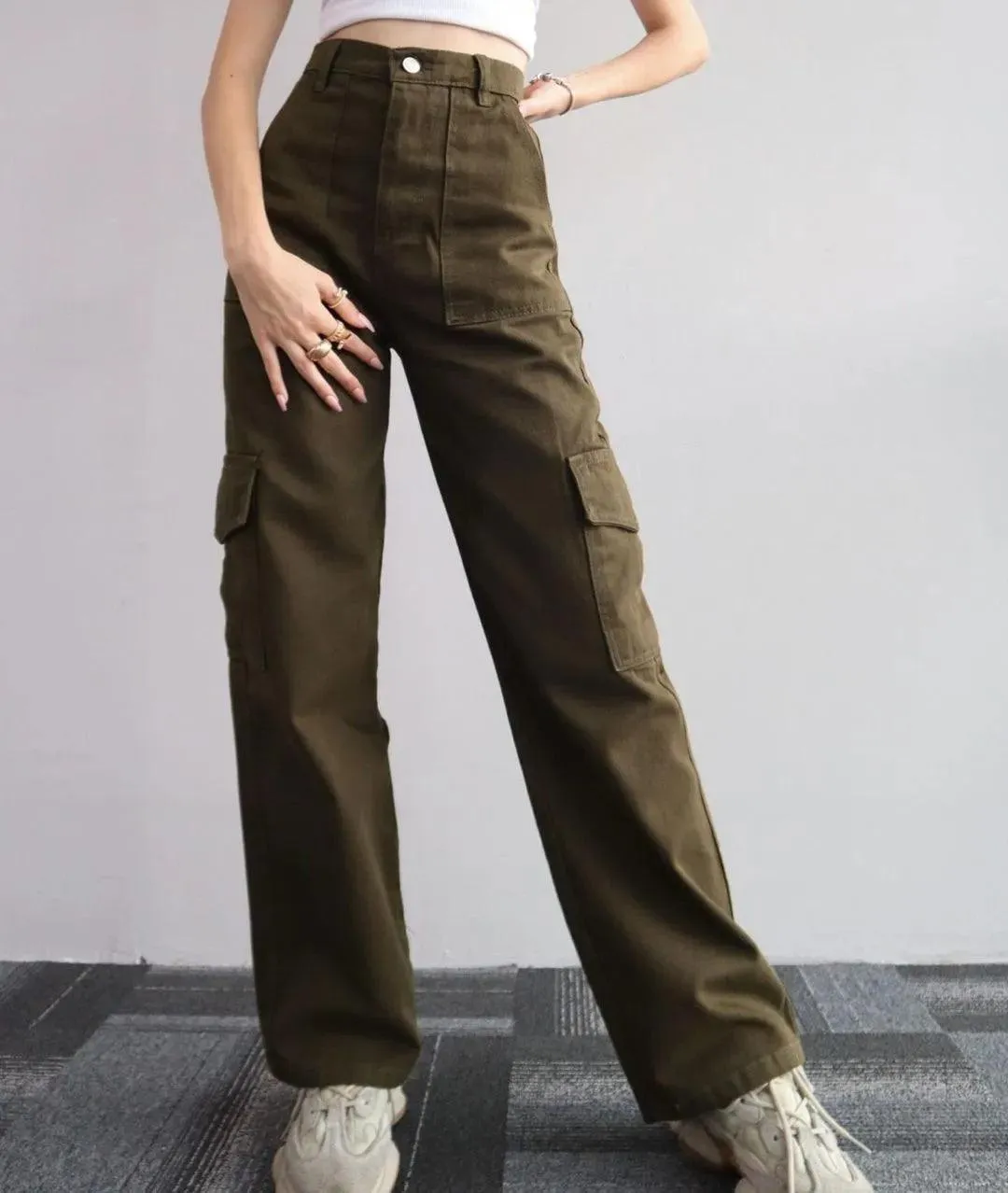 Versatile Vogue Pocketed Pants